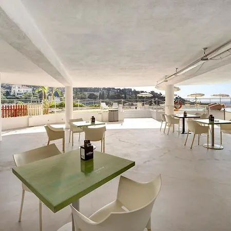 Modus Vivendi 102 Con Giardino Apartment *
